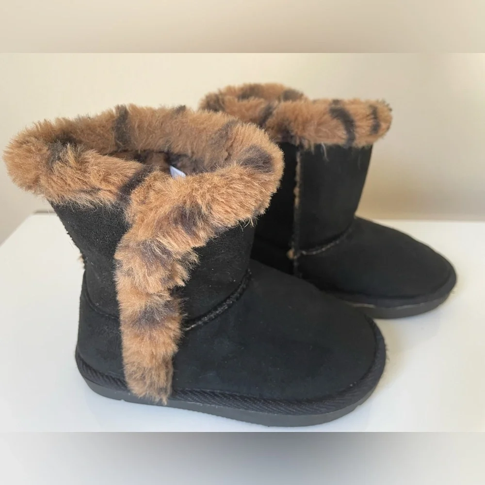 3/$30 Kids Toddler Girl Size 7/8 Lily & Dan Cold Boots Black Leopard Trim